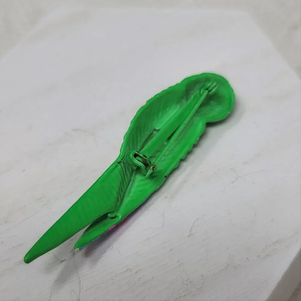 Vintage Green Parrot Metal Brooch Pin Bird
